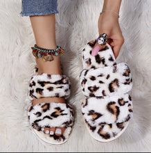 Load image into Gallery viewer, Cozy, Cute Slippers
