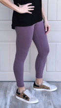 Load image into Gallery viewer, The Buttery Soft Leggings-Mauve
